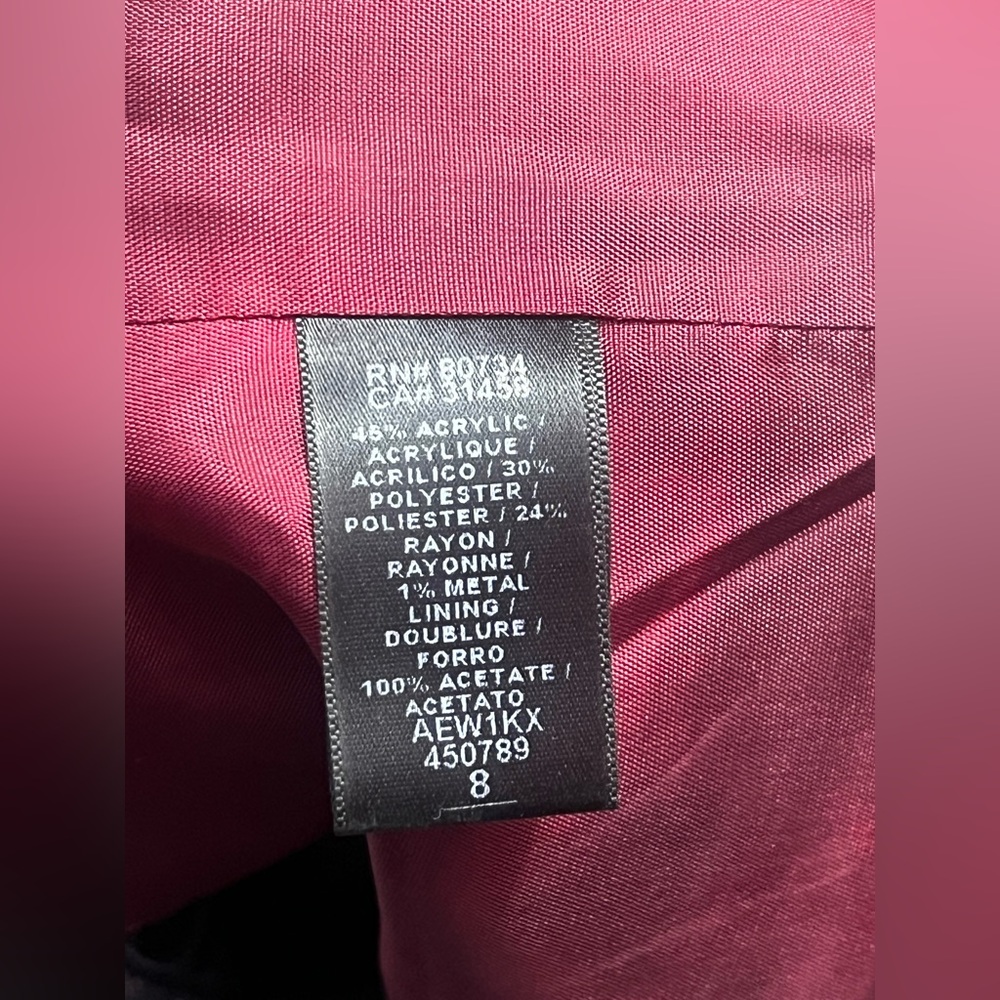 Parallel pattern halter Top - Picture 10 of 13